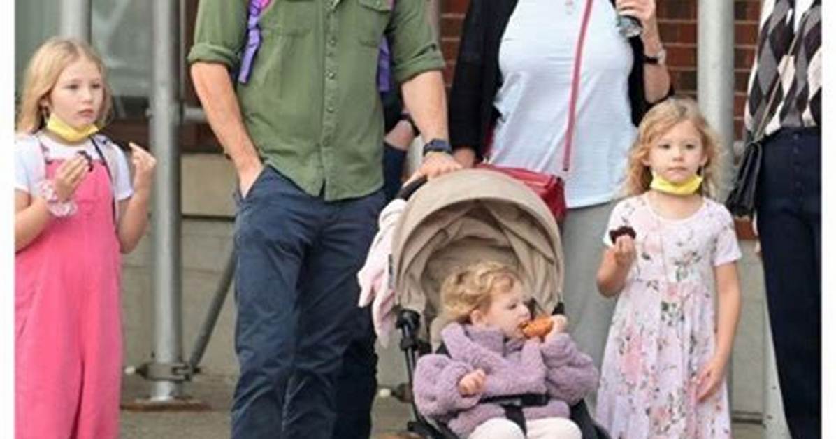 Blake Lively Baby Gender: the Latest Scoop