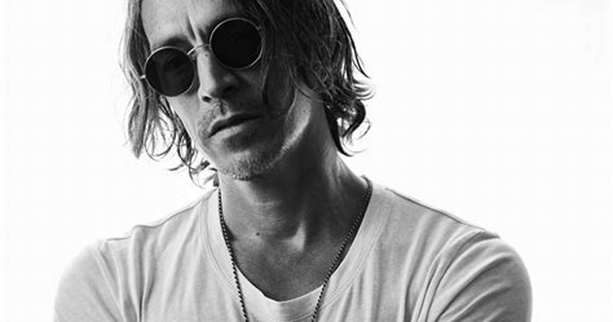Brandon Boyd's Enigmatic Love Life Explored