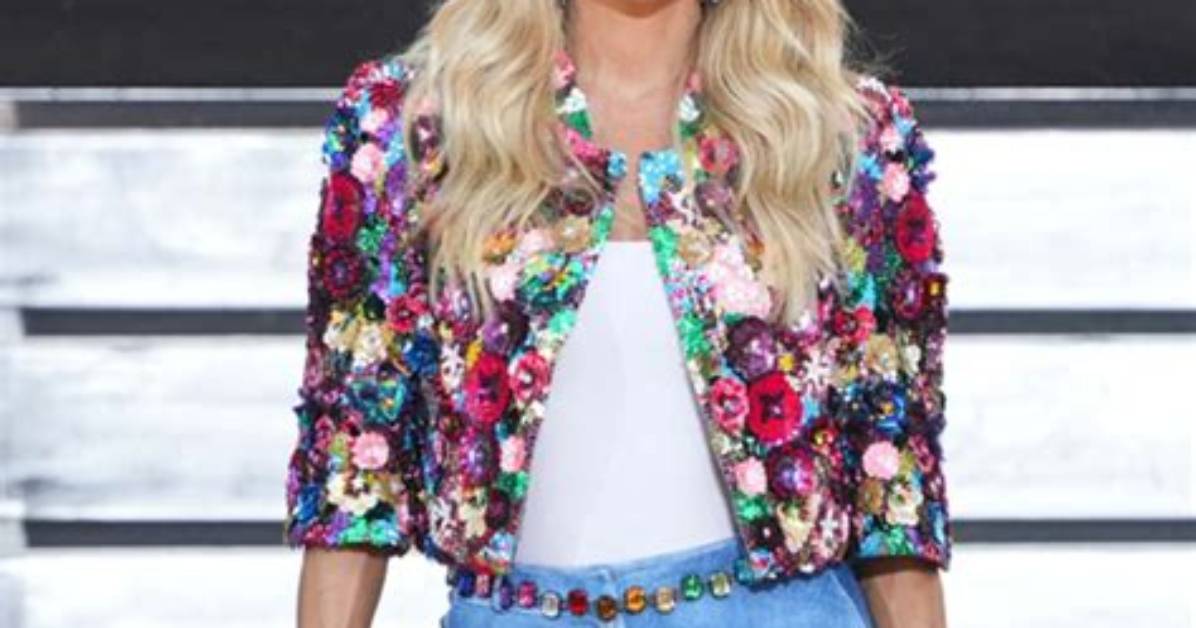 Carrie Underwood's Stunning Performance on Sunday Night Football