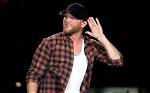 Cole Swindell's Towering Height: an Unbelievable Measurement Revealed