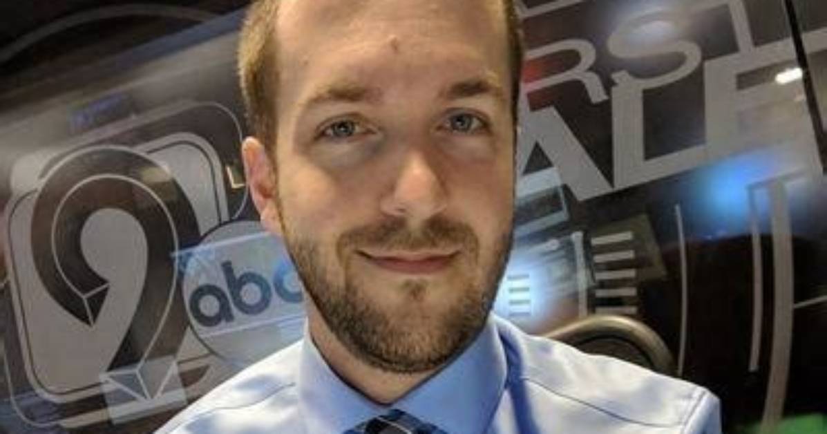 Corey Thompson (Meteorologist) Kcrg-Tv9, Net Worth, Bio, Wiki, Age, Height, Wife, and Salary