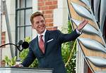 David Miscavige Net Worth, Income, Salary, Earnings, Biography