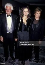 Discover the Marital Status of Stephanie Zimbalist: Uncovering Personal Insights