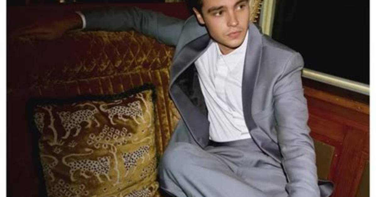 Does Felix Mallard of Ginny & Georgia Have Real Hair? How Did He Grow His Hair? Long Hairstyle ·