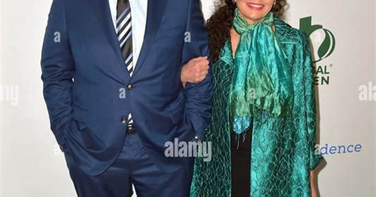 Ed O'neill and His Wife, Catherine Rusoff
