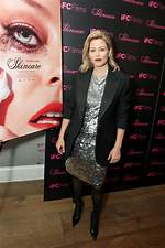 Elizabeth Banks' Romantic Journey: Past and Present Relationships