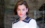 Emma Corrin Bio, Wiki, Age, Height, Dating, the Crown, Princess Diana, Salary, Net Worth