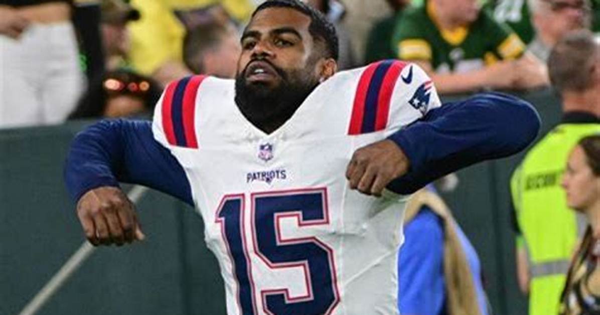 Ezekiel Elliot Height: Stature of a Football Legend