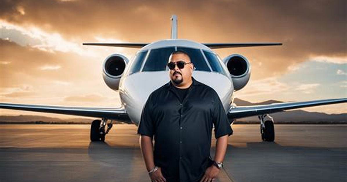 Gabriel Iglesias' Private Jet Unveiled