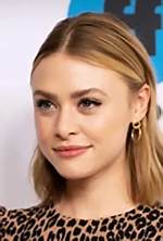 Hayley Erin - Bio, Age, Wiki, Facts and Family