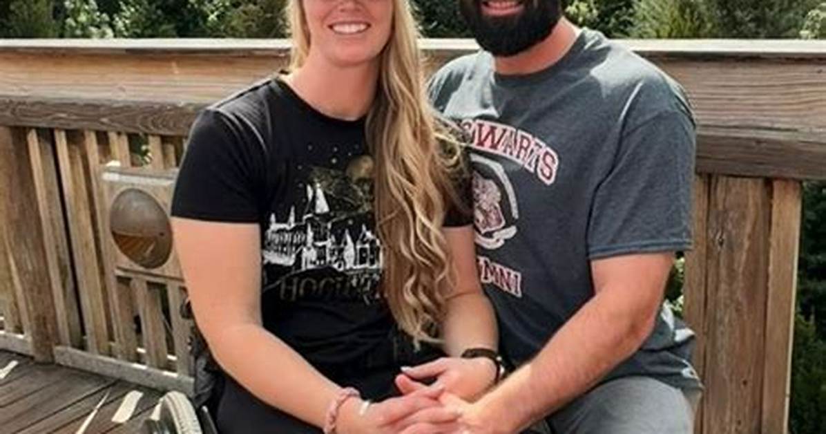 Is Amberley Snyder Boyfriend? Celebrity. Fm #1 Official Stars, Business & People Network, Wik ·