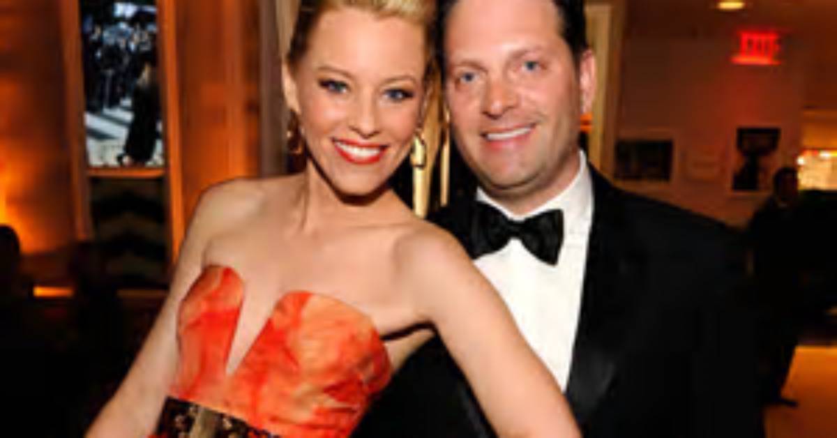Is Elizabeth Banks Still Married to Max Handelman?