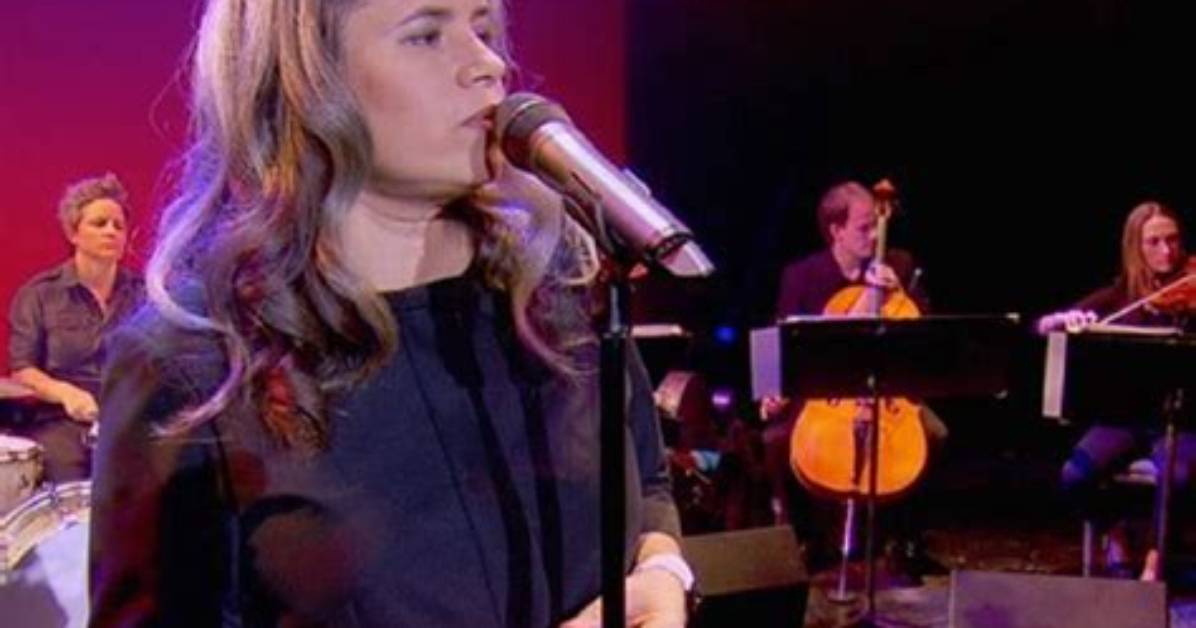 Is Natalie Merchant Hospitalized? Health Update Illness and Age
