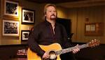 Is Travis Tritt Gay? Partner and Sexuality Explored ·