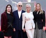 Jamie Lee Curtis' Inner Family Circle & Bonds