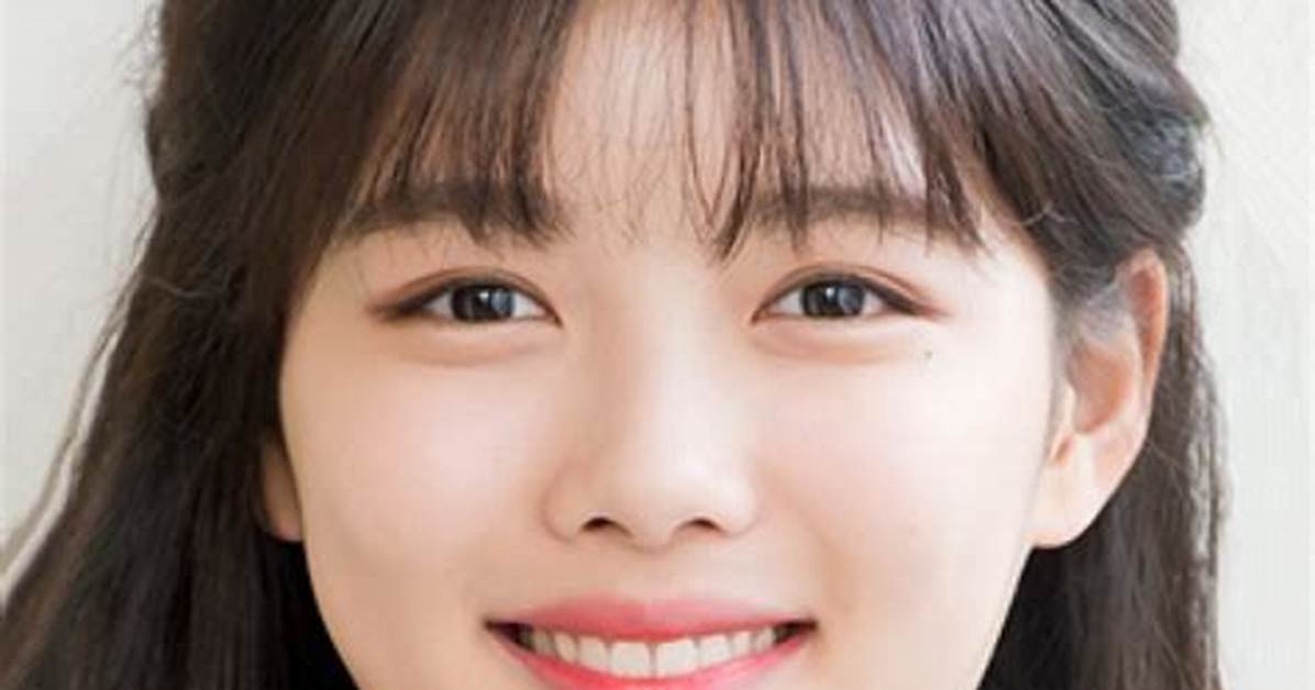 Kim Yoo Jung's Age and Height: a Closer Look