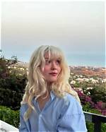 Maisie Peters Biography, Age, Height, Husband, Net Worth, Family