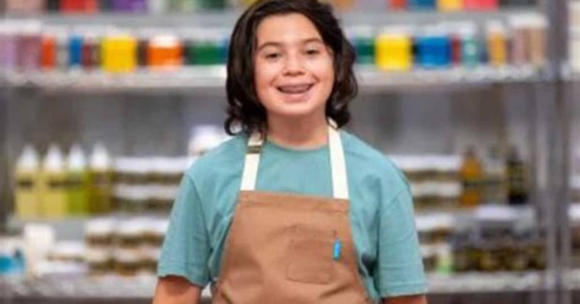 Meet 12 Year's Old Logan Brod from Kids Baking Championship: Parents and Family