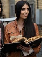 Meet Nida Khurshid from “The Winchesters”: Her Age, Height, Parents, Ethnicity and Family