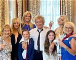 Meet Rod Stewart’s Eight Children and Their Mothers