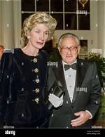 Nancy Kissinger (Henry Kissinger’s Wife) Wiki, Age, Kids, Net Worth & More