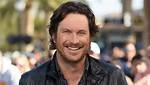 Oliver Hudson: Wiki, Bio, Age, Career, Tv Shows, Wife, Siblings, Parents