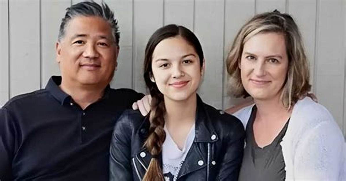 Olivia Rodrigo's Mom: Meet the Inspiration Behind Her Music and Life