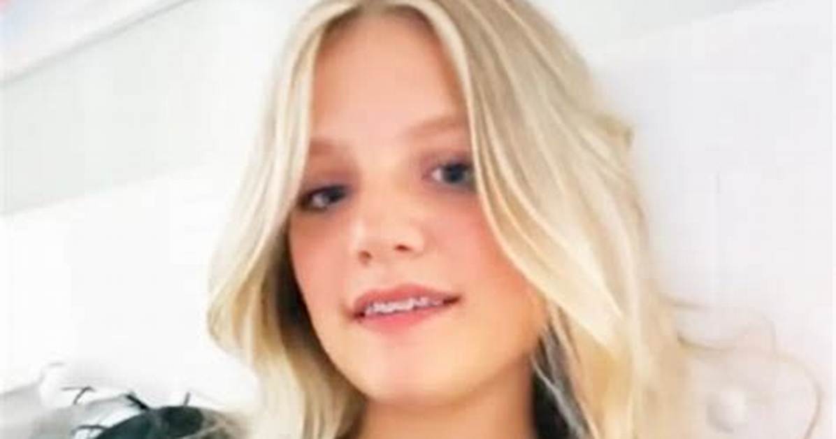 Stunning Aubreigh Wyatt Billboard: a Visual Masterpiece