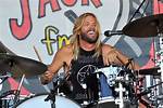 Taylor Hawkins Autopsy Photos, What Were His Last Words? ·
