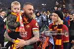 The Enigmatic Wife of Daniele De Rossi