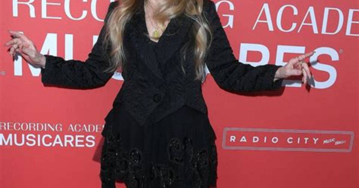 The Unbelievable Height of Stevie Nicks Revealed!
