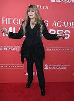 The Unbelievable Height of Stevie Nicks Revealed!
