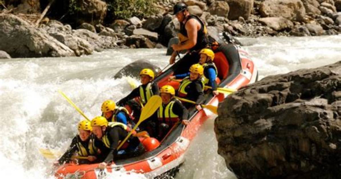 Thrilling Jamaica Rafting Adventures Captured on Twitter