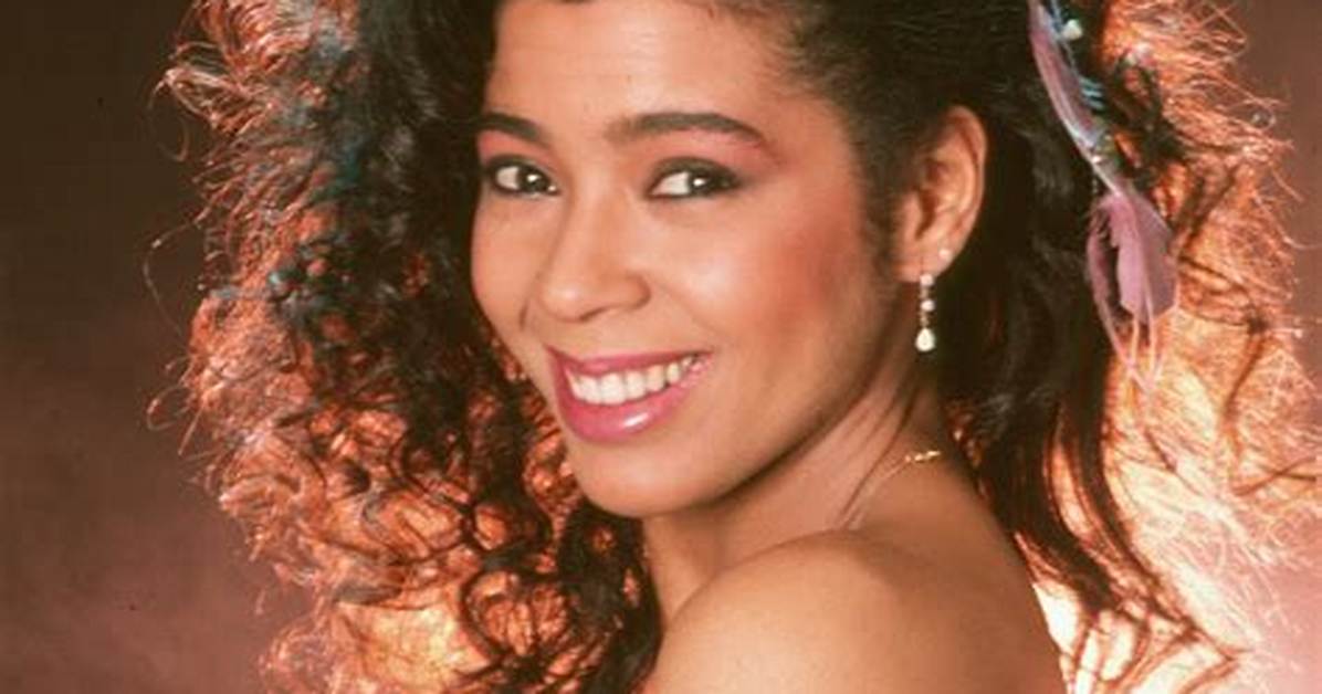 Unveiling Irene Cara's Ethnic Heritage | Unraveling the Roots Behind Her Iconism