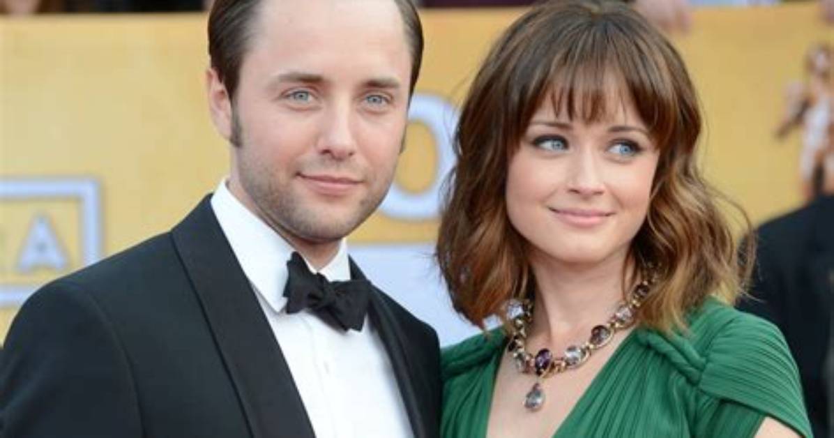 Vincent Kartheiser: Wife, Net Worth, Tattoos, Smoking & Body Facts