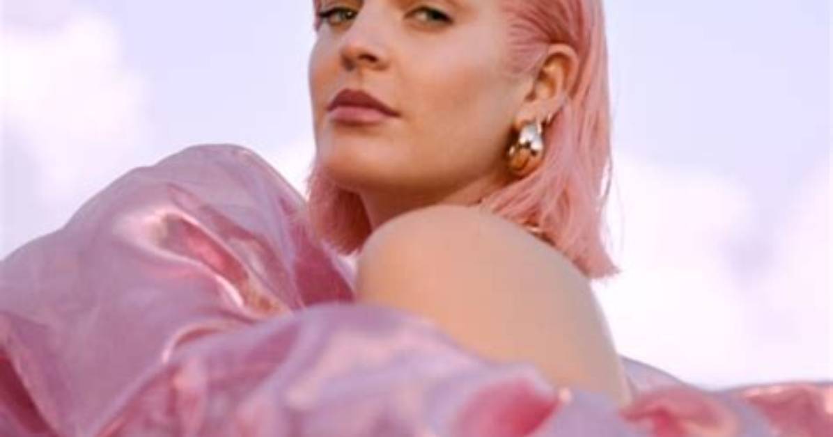 Who Is Anne Marie? Bio, Songs, Albums, Net Worth, Affair, Husband, Boyfriend, Family, Age, Tour, Facts, Wiki, Family, Awards, Concert, Birthday, News