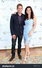 Who Is Eric Szmanda Dating Now ·