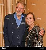 Who Is Jonathan Frakes Wife Genie Francis? Children and Married Life Explored