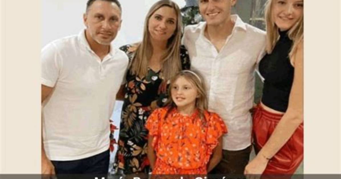 Who Is Santiago Gimenez Mother?