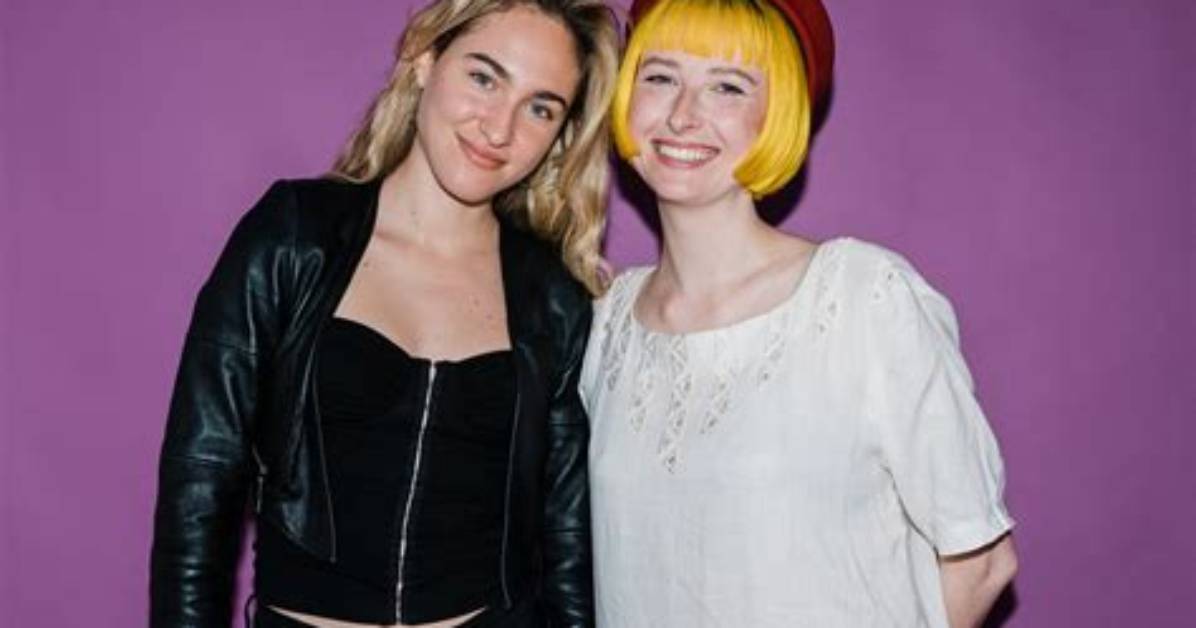 Who Is Tessa Violet Dating Now ·
