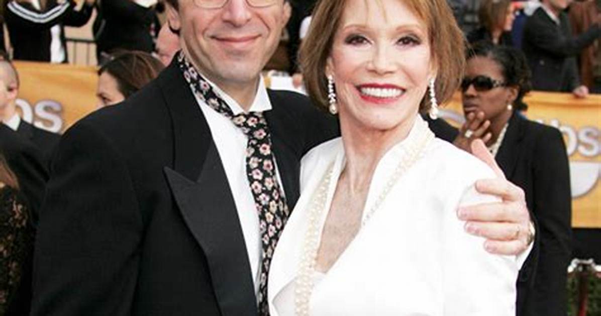 Who Was the Father of Mary Tyler Moore's Son? the Mystery Revealed